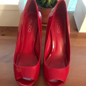 Aldo peep toe heels